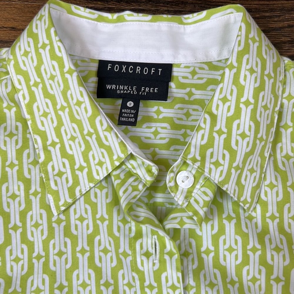 Foxcroft Button Down Size 8 - image 2
